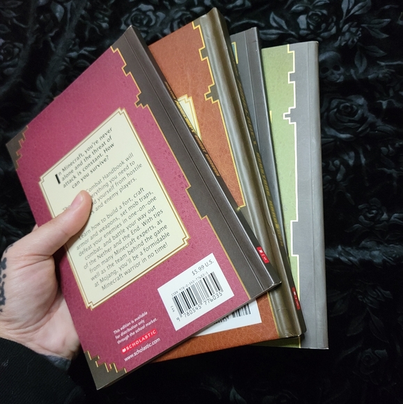 Minecraft Guidebooks - Picture 3 of 4